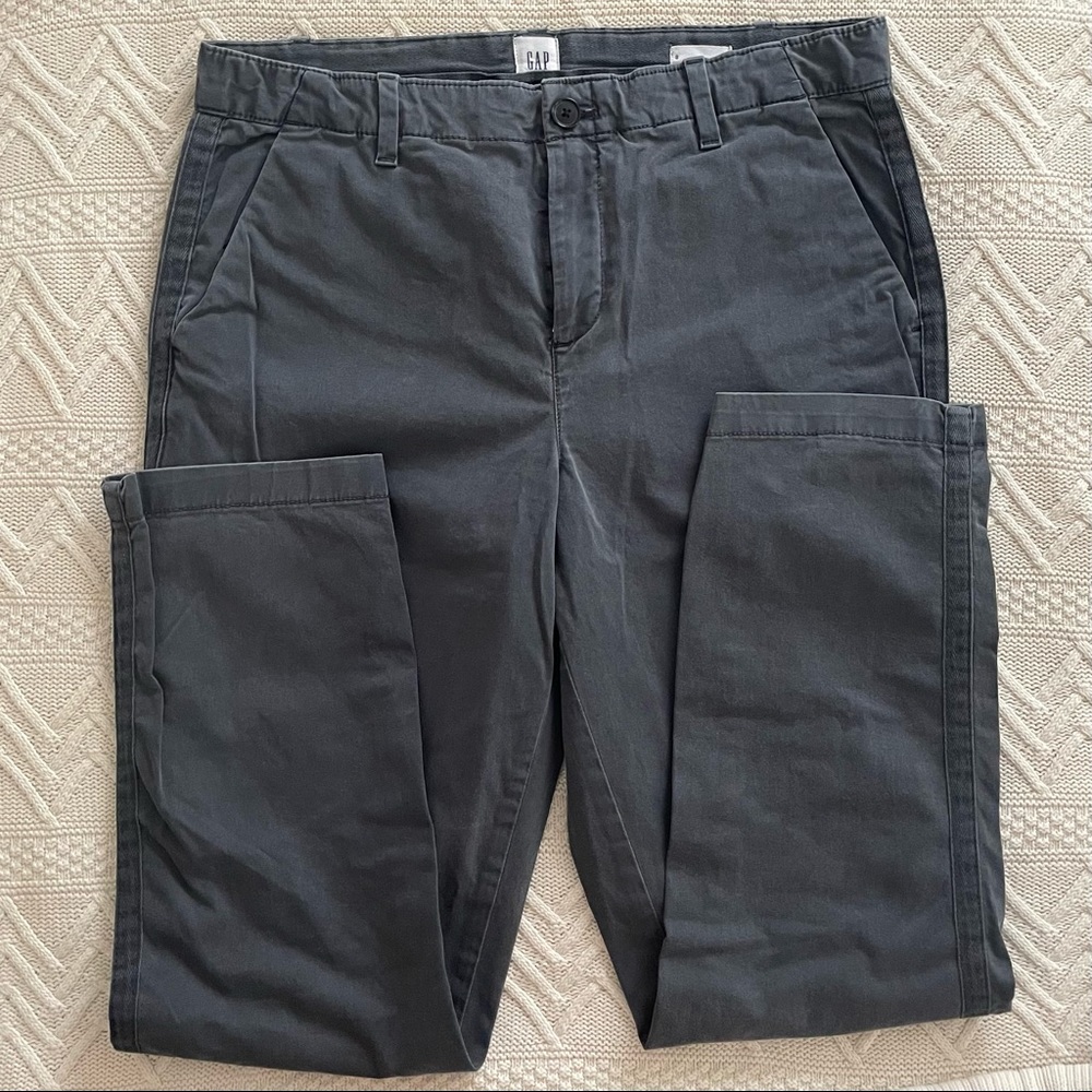 GAP Women’s Girlfriend Chinos Grey